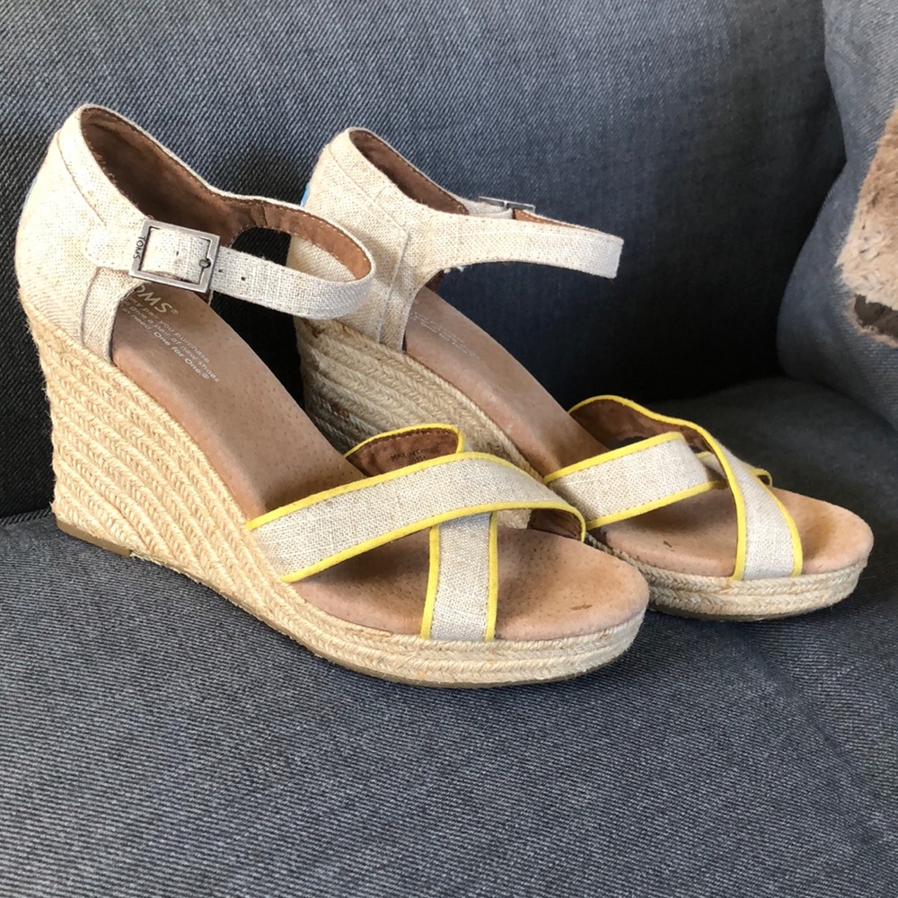 Toms Wedge Sandals Size W10